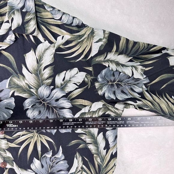Hilo Hattie Blue Floral Pattern Short Sleeve Button Up Collared Hawaiian Shirt L - Picture 8 of 10
